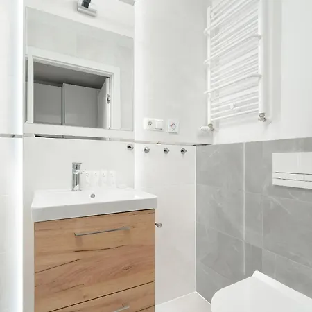 Apartment Old Market Square Modern In By Renters Poznan