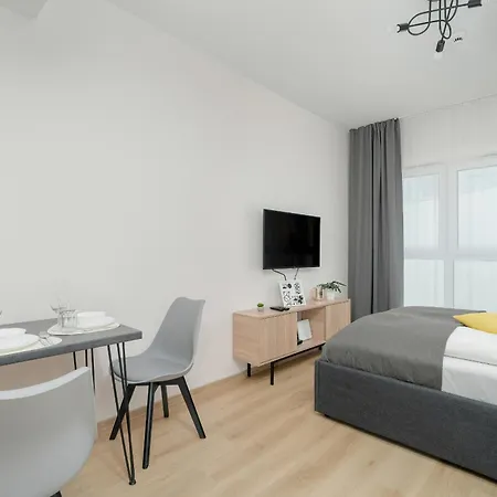 Old Market Square Modern In By Renters Poznan