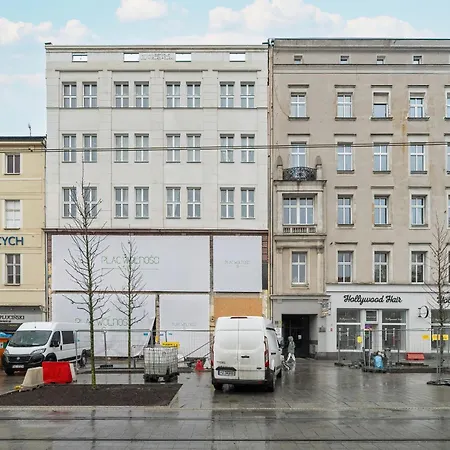 Old Market Square Modern In By Renters Apartment *